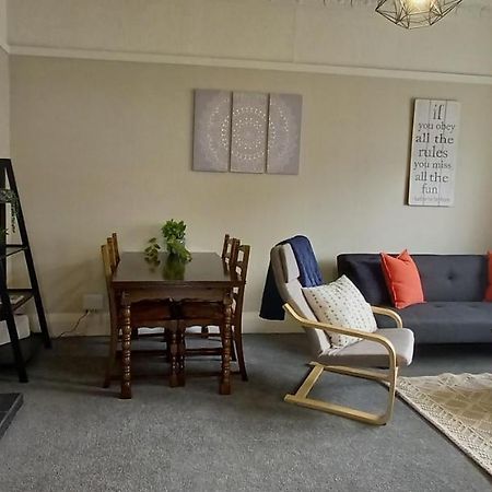 Character 2-Bedroom Unit 마스터톤 외부 사진