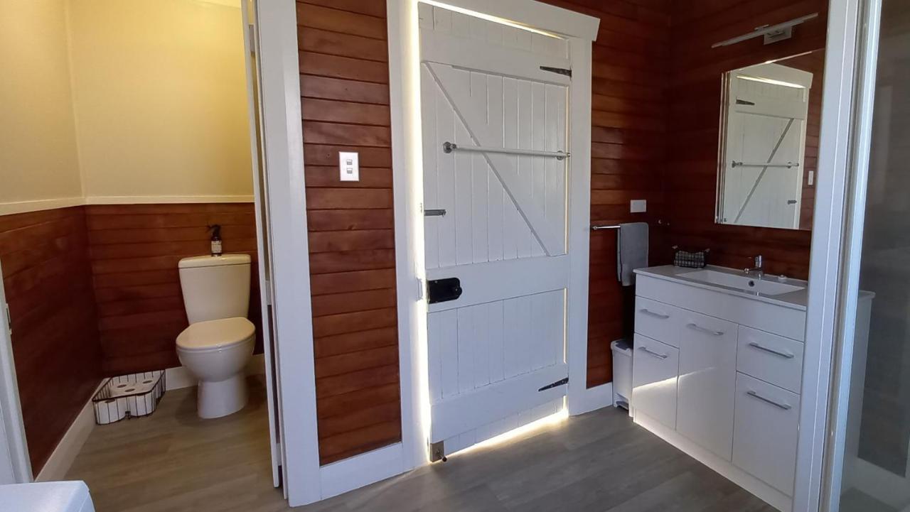 Character 2-Bedroom Unit 마스터톤 외부 사진